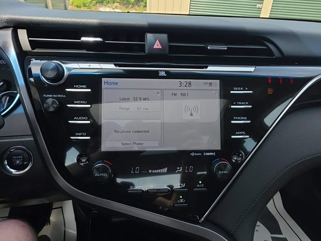 Certified 2018 Toyota Camry XLE w/ Audio Package FWD image 24
