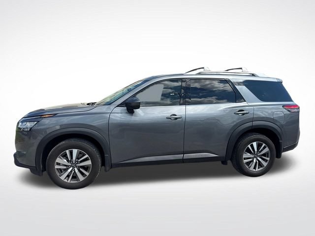 Used 2023 Nissan Pathfinder SL w/ Lighting Package (N92) FWD image 2