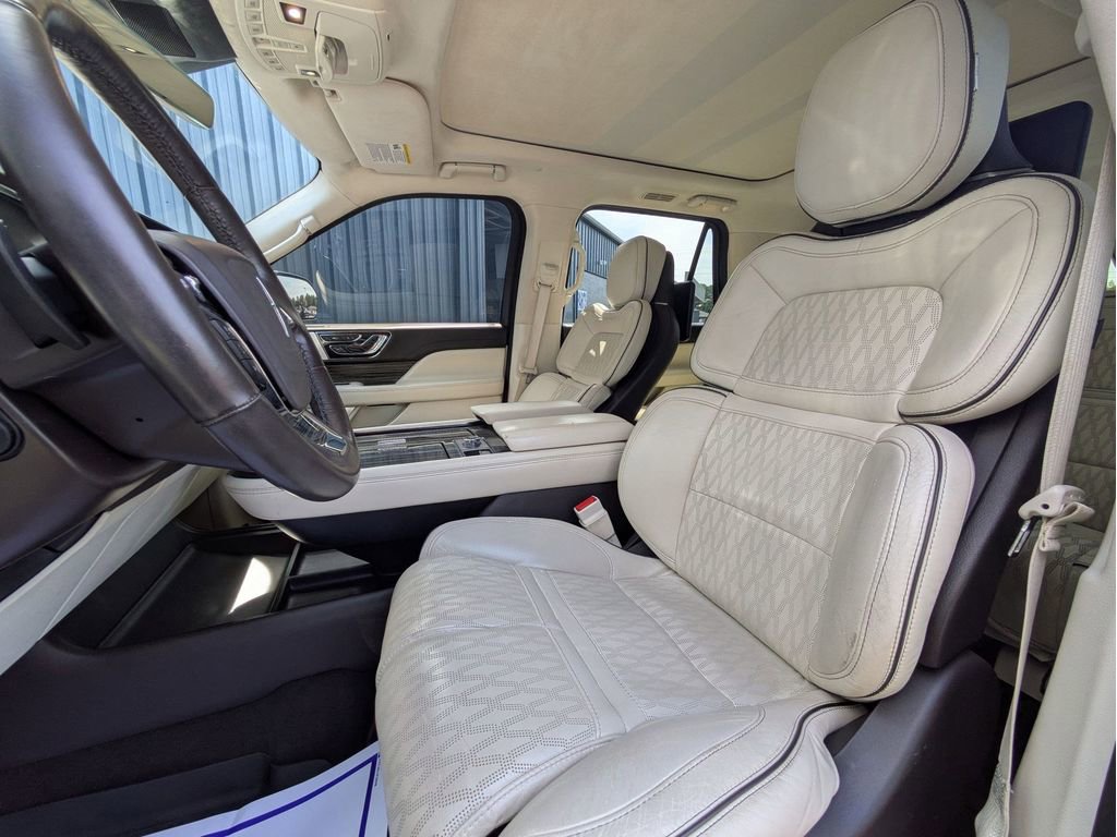 Used 2021 Lincoln Navigator L Black Label w/ Cargo Convenience Package image 26