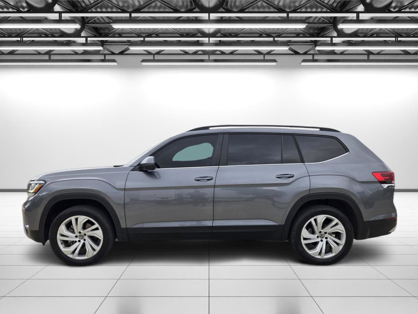 Used 2023 Volkswagen Atlas SE w/ Panoramic Sunroof Package image 6