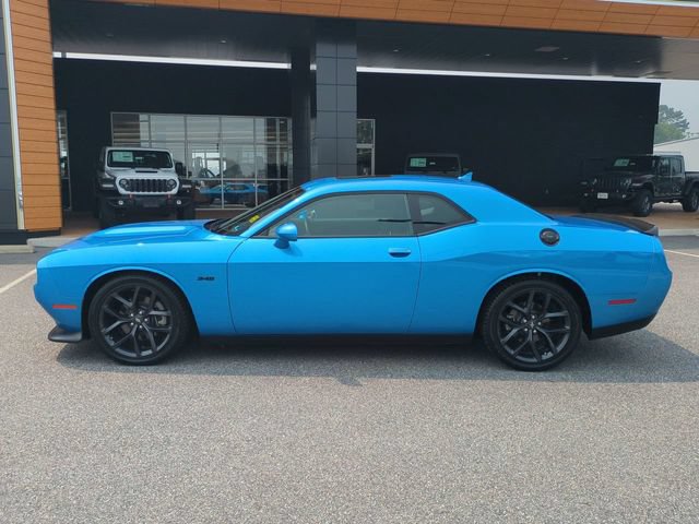 Used 2023 Dodge Challenger R/T w/ Plus Package RWD image 7