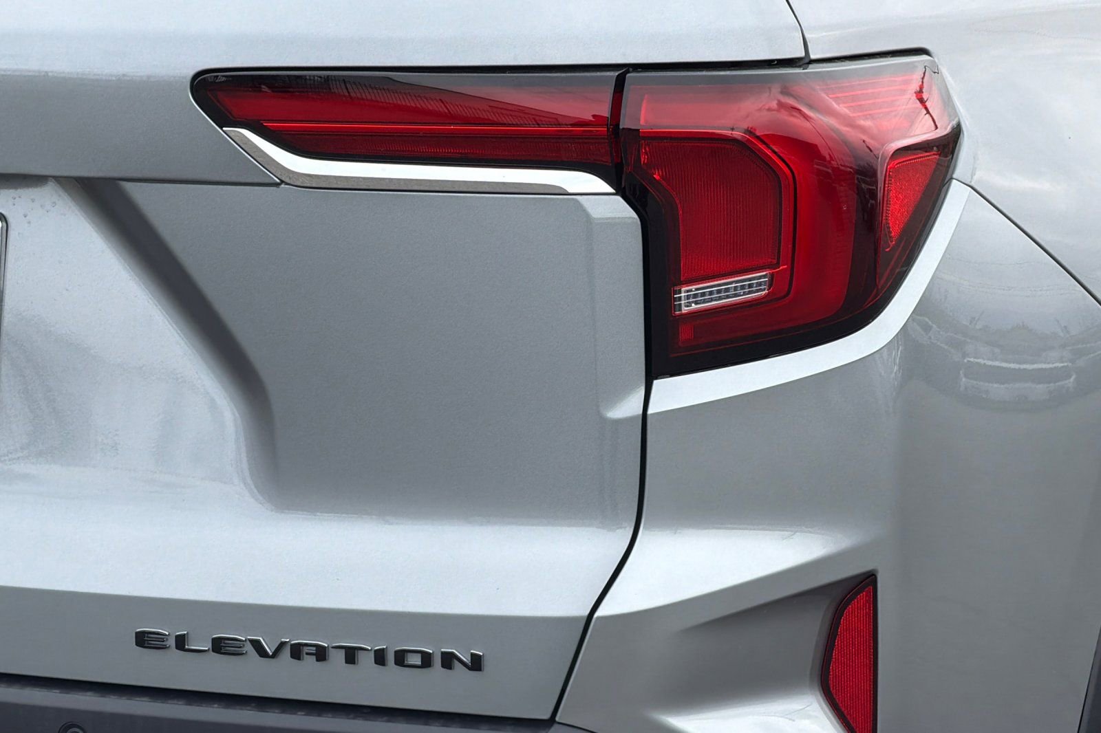 New 2026 GMC Terrain Elevation w/ Elevation Premium Package AWD/4WD image 30