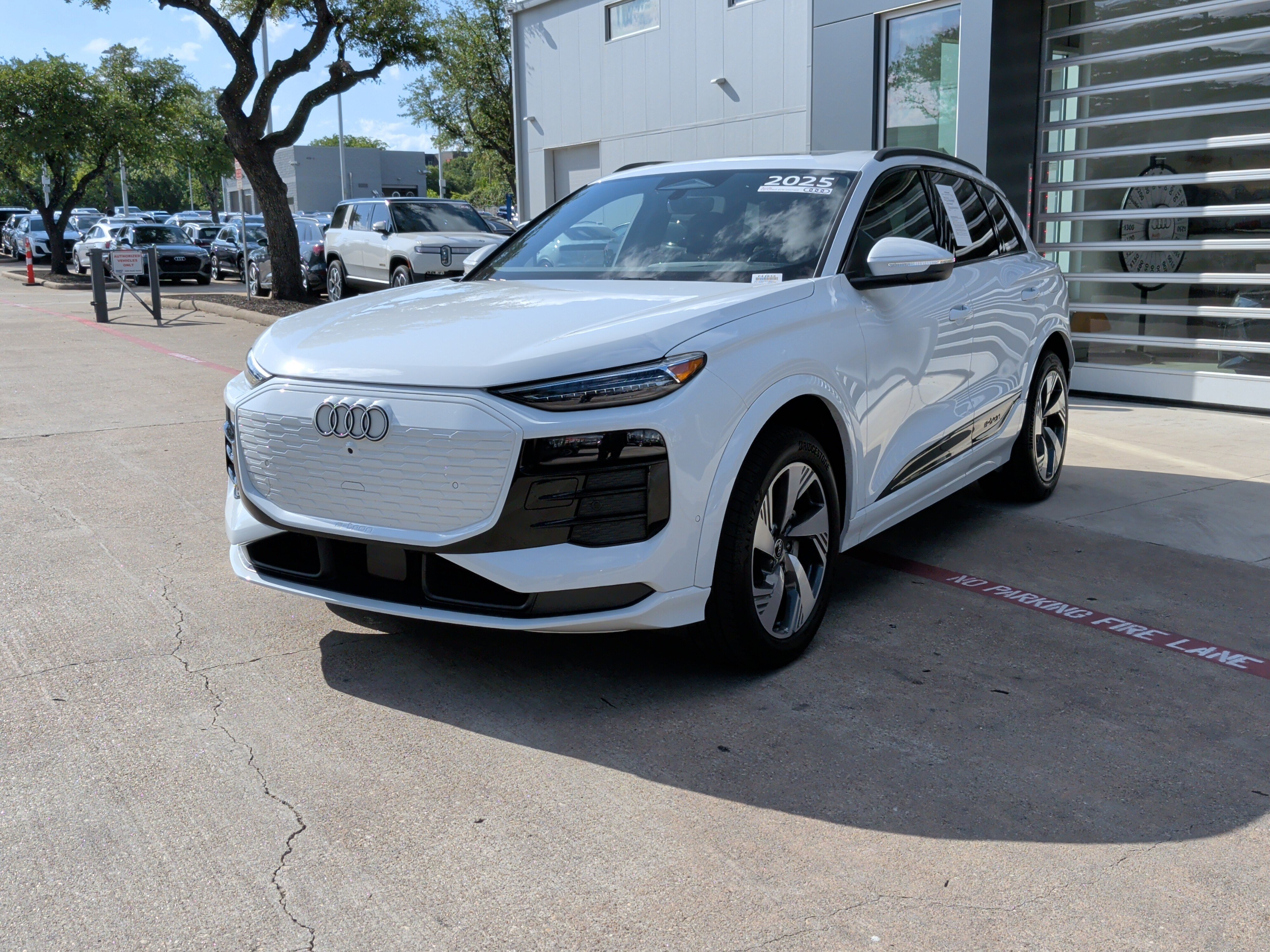 Certified 2025 Audi Q6 e-tron Premium Plus w/ Premium Plus AWD/4WD image 5