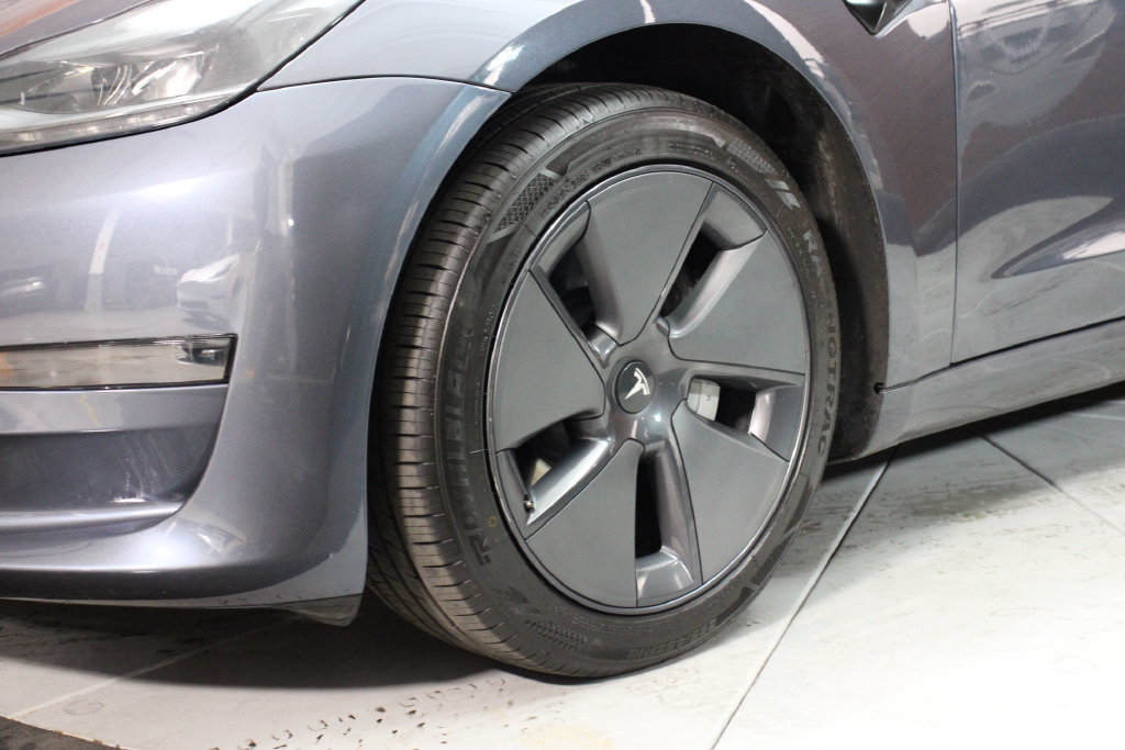 Used 2023 Tesla Model 3 Standard Range RWD image 15