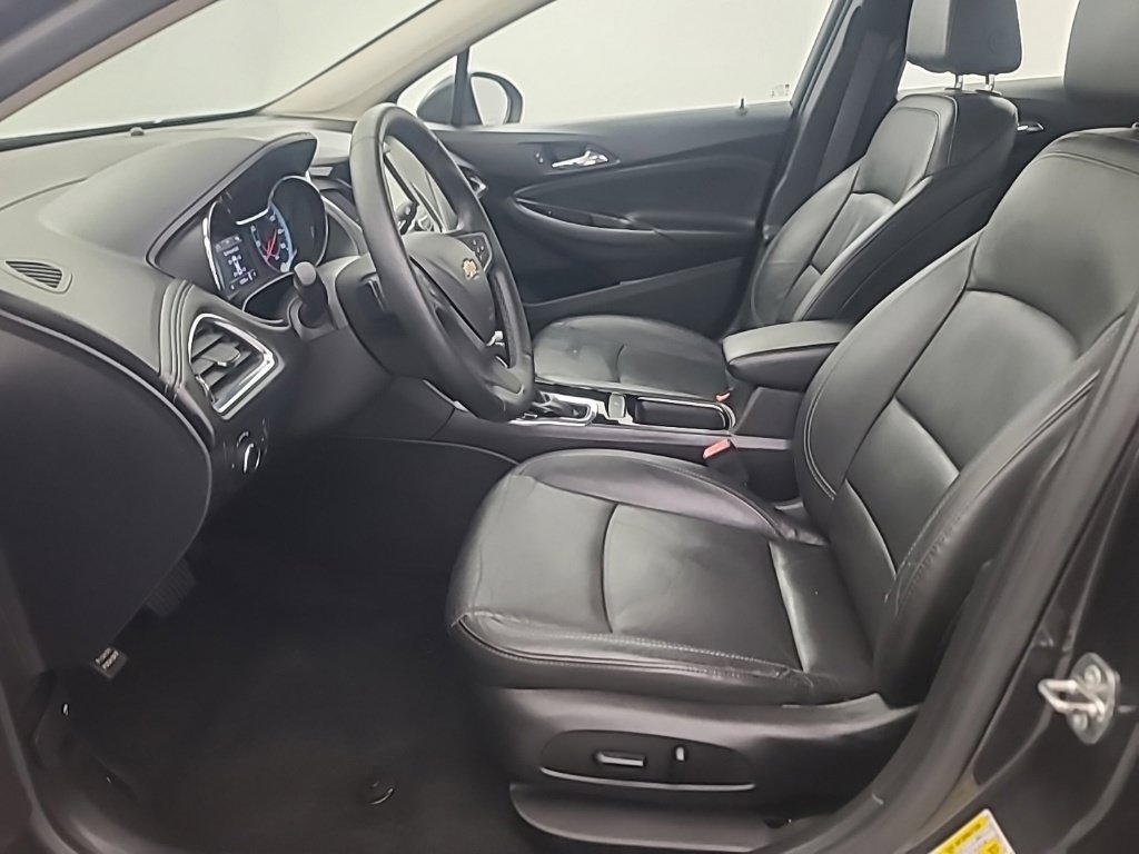Used 2017 Chevrolet Cruze Premier FWD image 25