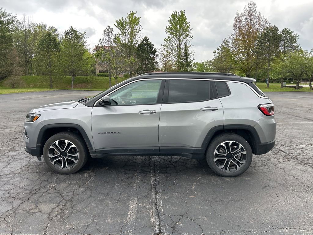 Used 2022 Jeep Compass Limited AWD/4WD image 4