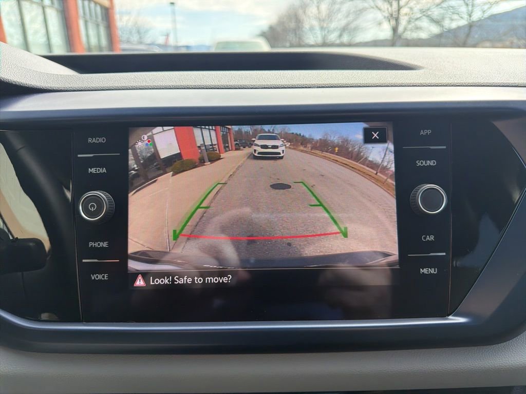 Used 2022 Volkswagen Taos SE image 38