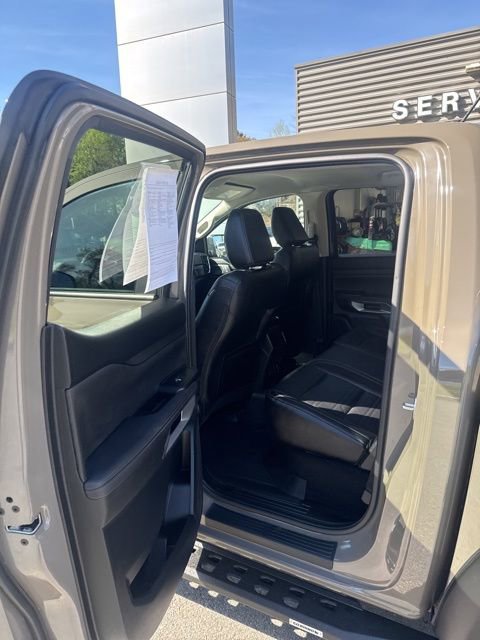 Used 2025 Ford Ranger Lariat w/ Advanced Towing Package AWD/4WD image 21