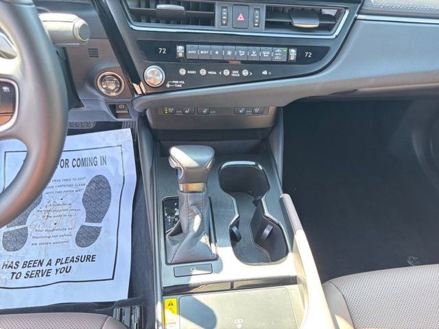 Used 2025 Lexus ES 350 w/ Premium Package image 20
