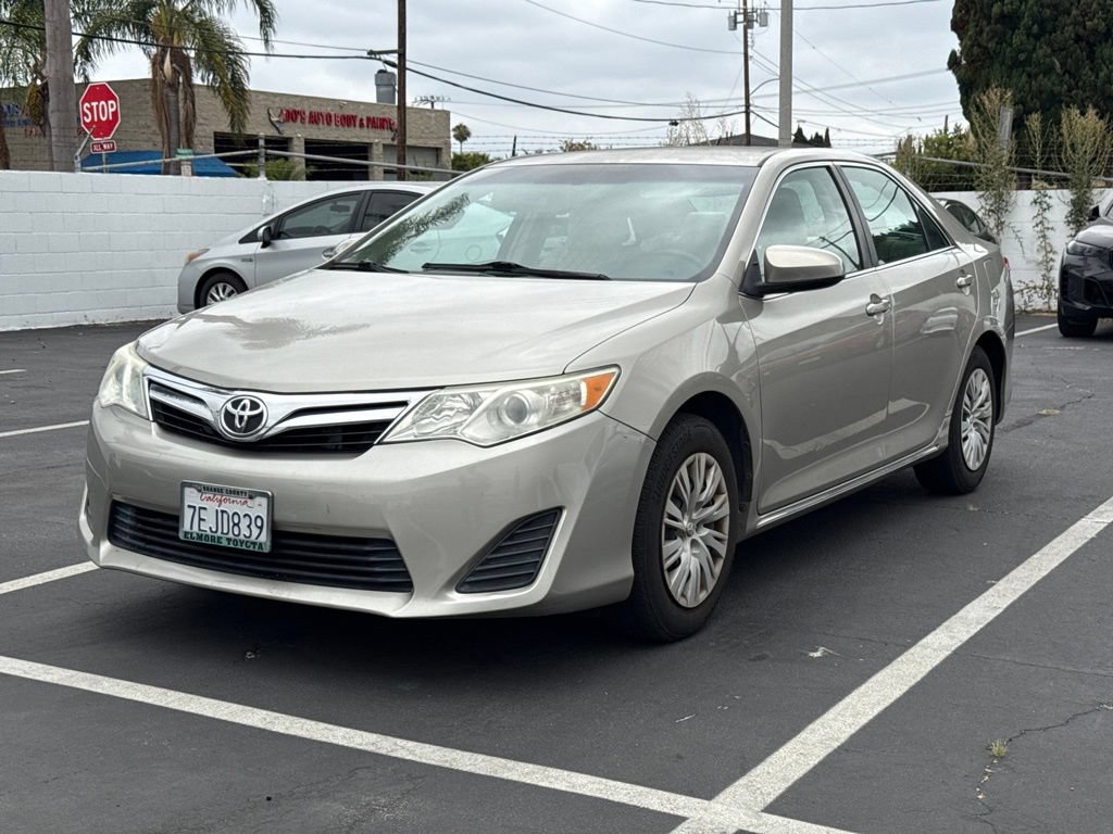 Used 2014 Toyota Camry LE