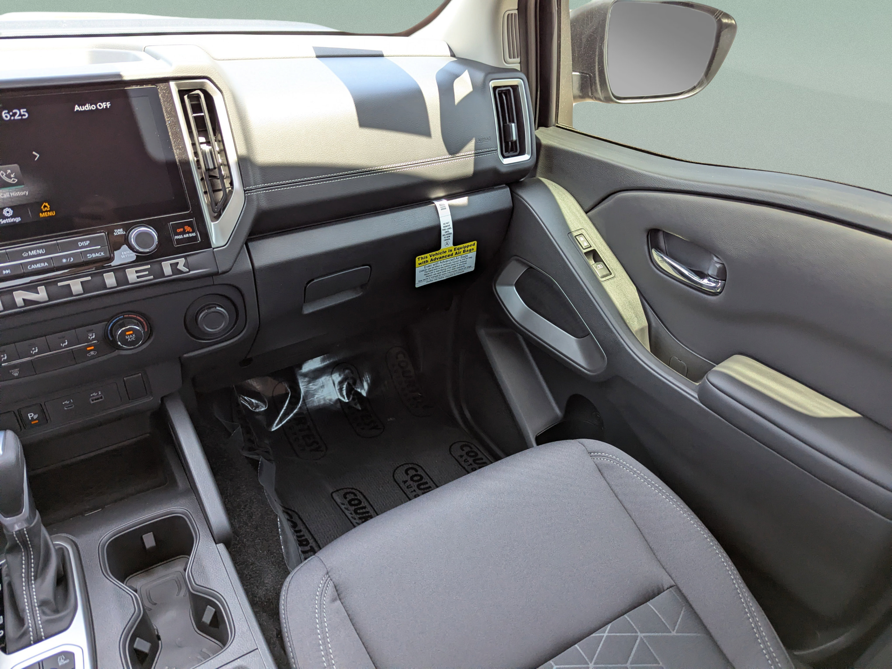 New 2026 Nissan Frontier SV w/ Tow Package AWD/4WD image 14