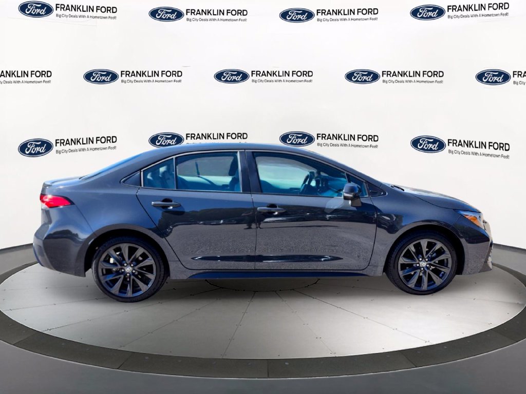 Used 2026 Toyota Corolla SE FWD image 6