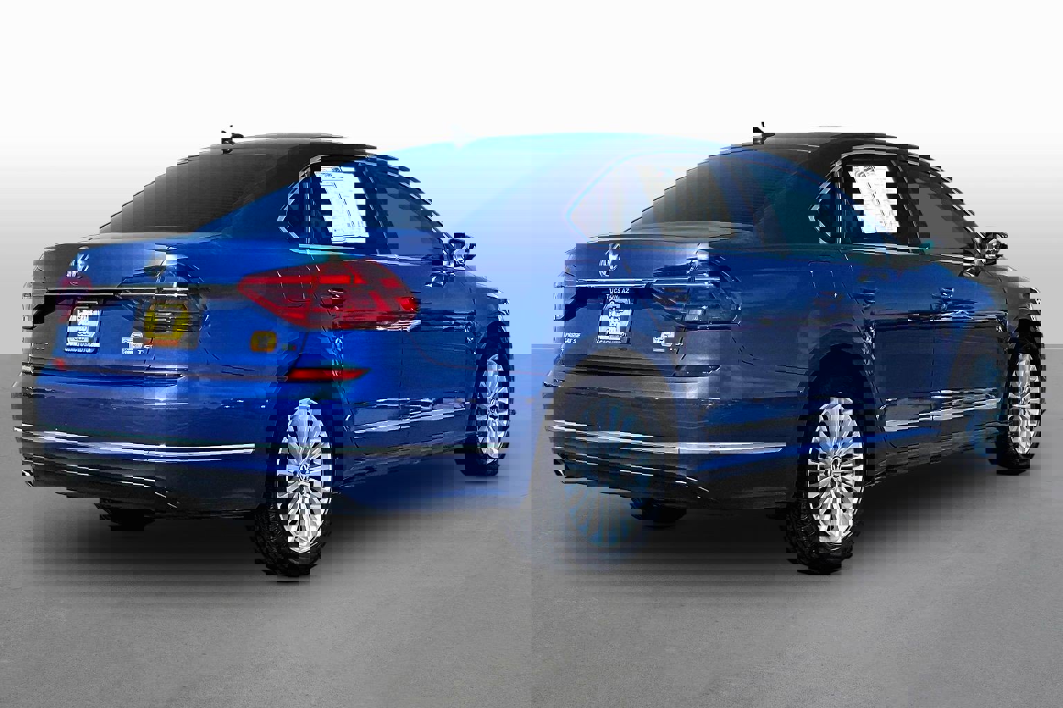 Used 2017 Volkswagen Passat 1.8T SE w/ SE Lighting Package FWD image 2