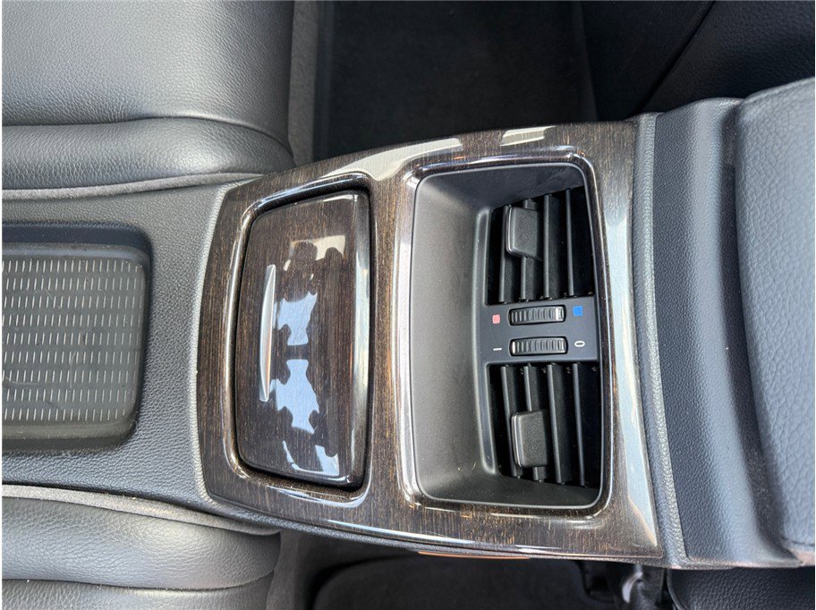 Used 2012 BMW 335i xDrive Coupe AWD/4WD image 40