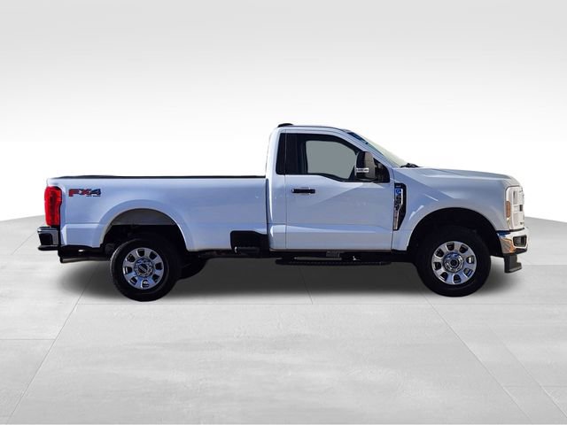 Used 2024 Ford F350 XLT w/ FX4 Off-Road Package image 11
