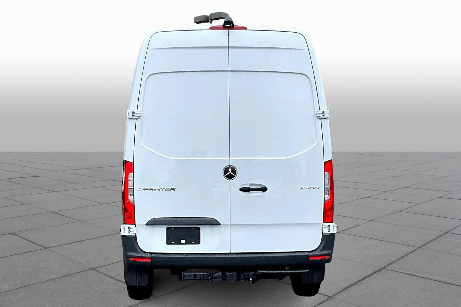 New 2025 Mercedes-Benz Sprinter 2500 image 4