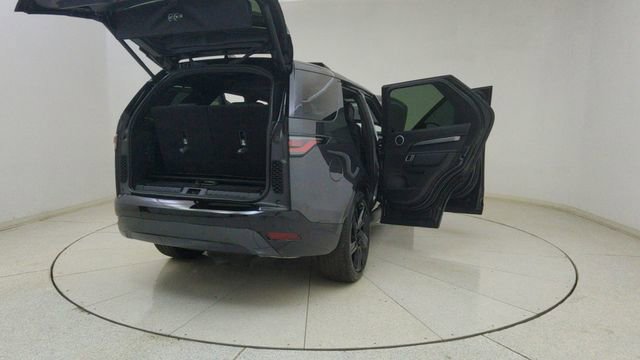 Used 2024 Land Rover Discovery Dynamic SE AWD/4WD image 77