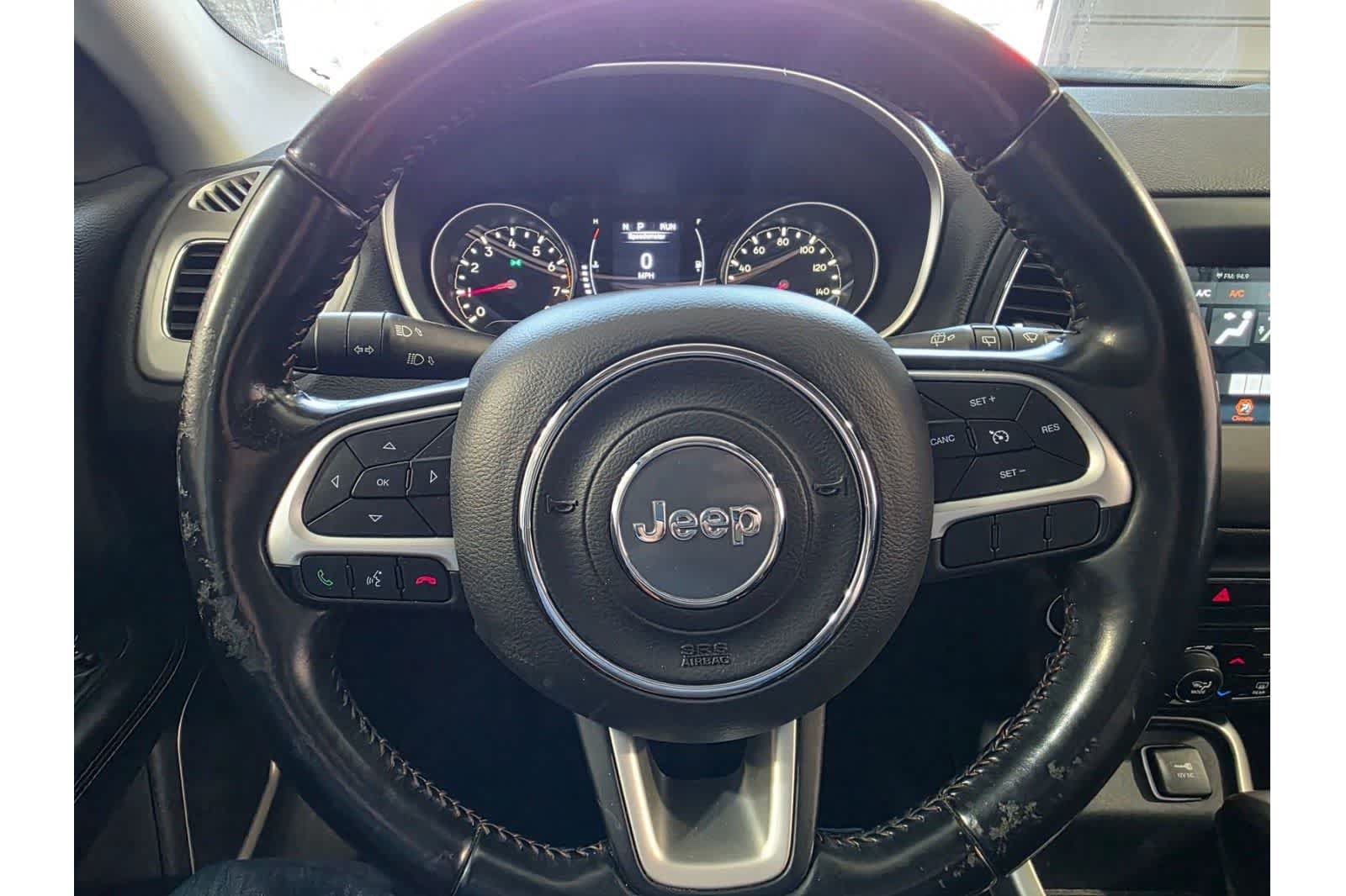 Used 2020 Jeep Compass Latitude FWD image 24