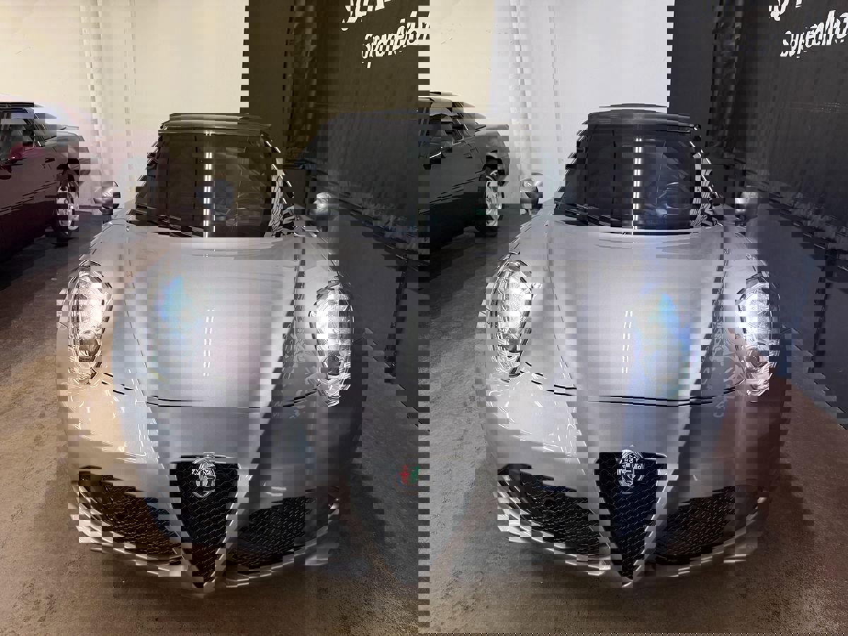 Used 2018 Alfa Romeo 4C Spider w/ Convenience Group - Spider image 15