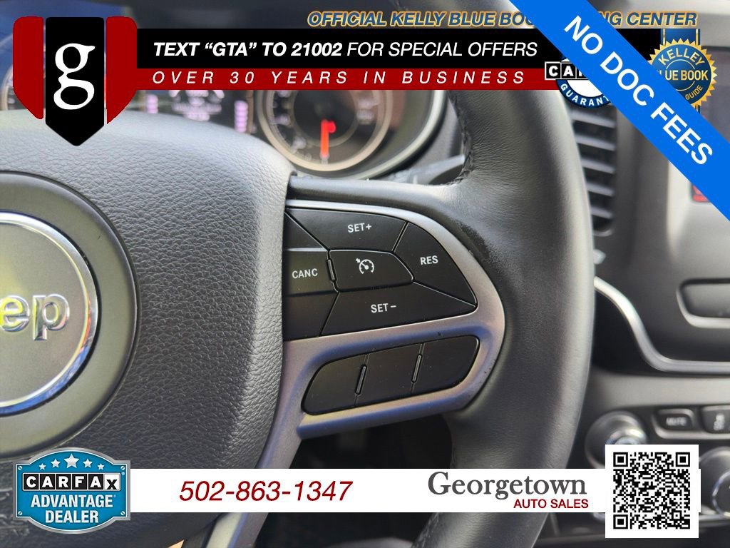 Used 2019 Jeep Cherokee Latitude Plus w/ Cold Weather Group AWD/4WD image 11