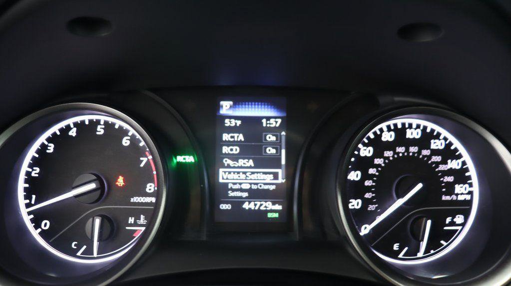 Used 2024 Toyota Camry SE w/ Cold Weather Package FWD image 18
