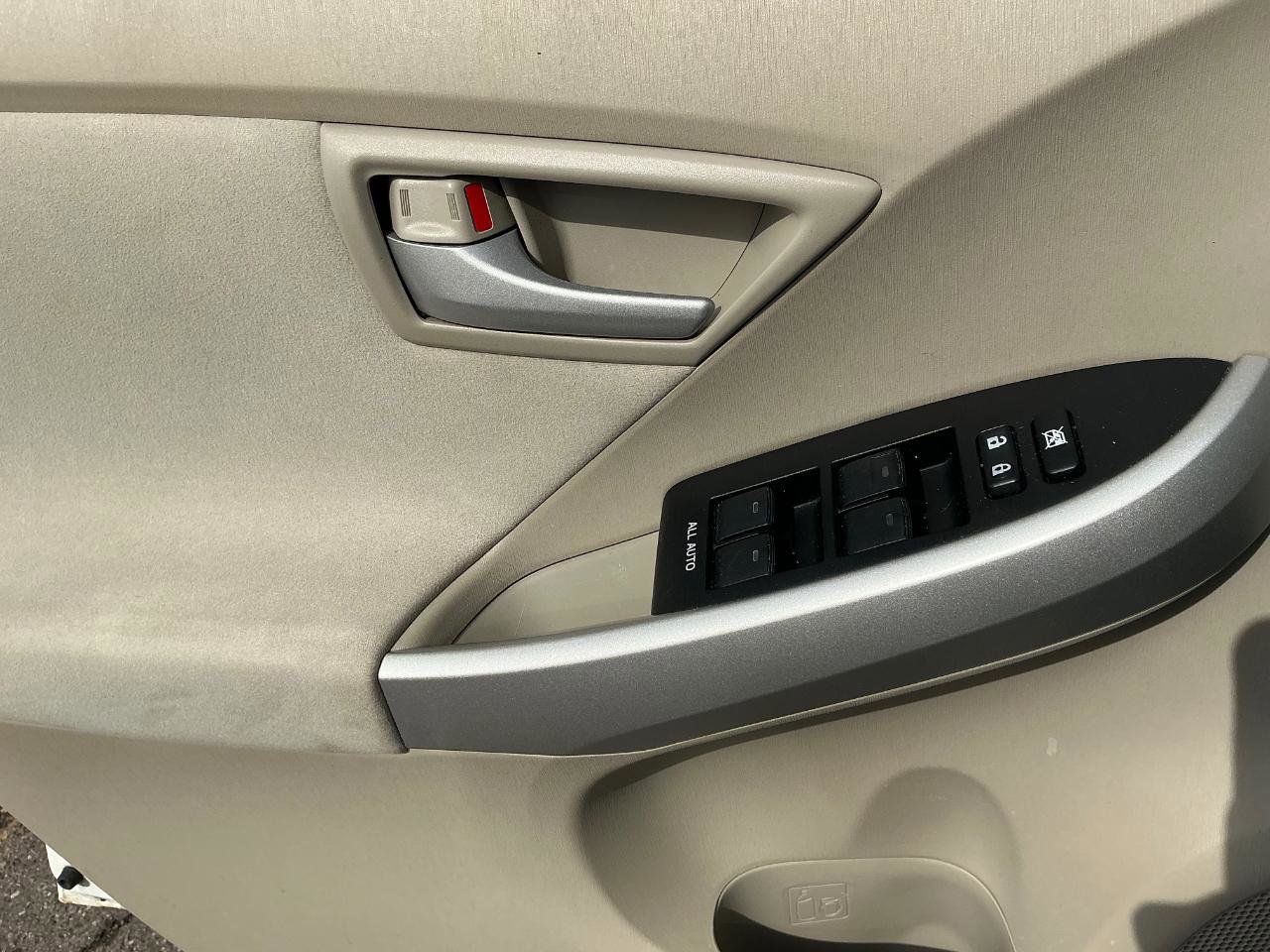 Used 2010 Toyota Prius Five image 15