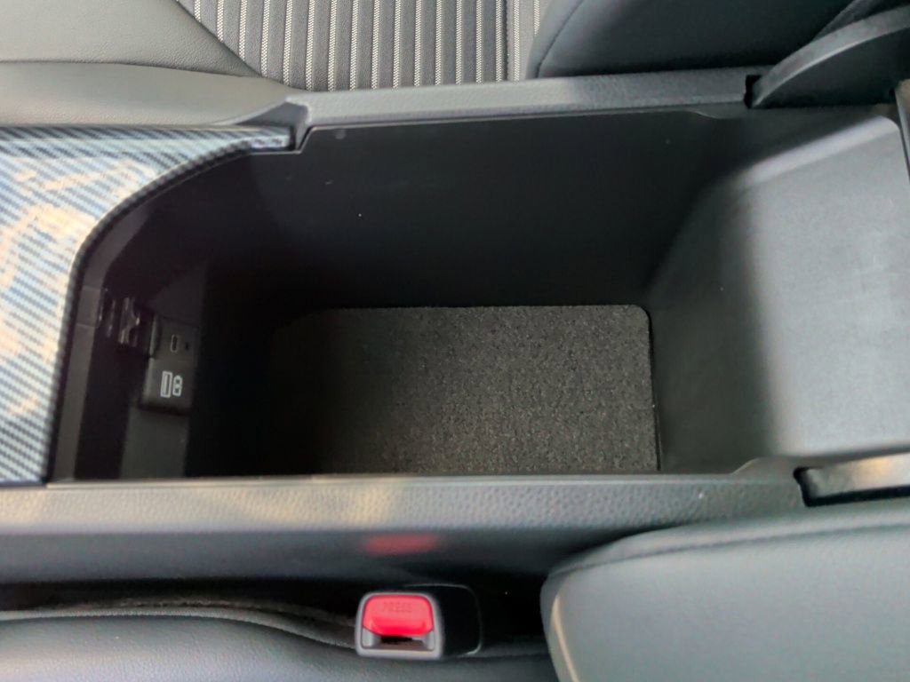Used 2021 Toyota Camry SE FWD image 22