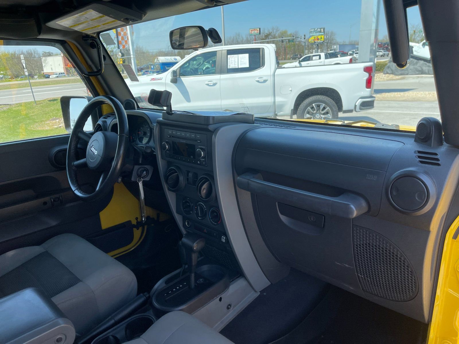 Used 2009 Jeep Wrangler X image 18