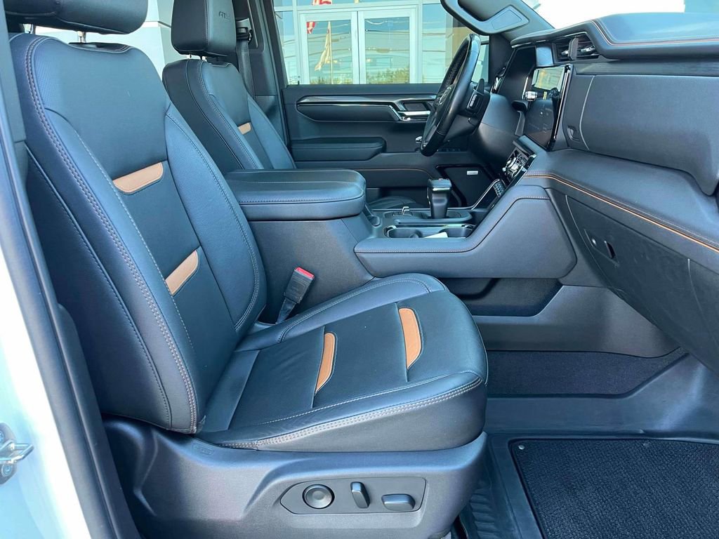 Used 2023 GMC Sierra 1500 AT4 w/ AT4 Premium Package AWD/4WD image 22