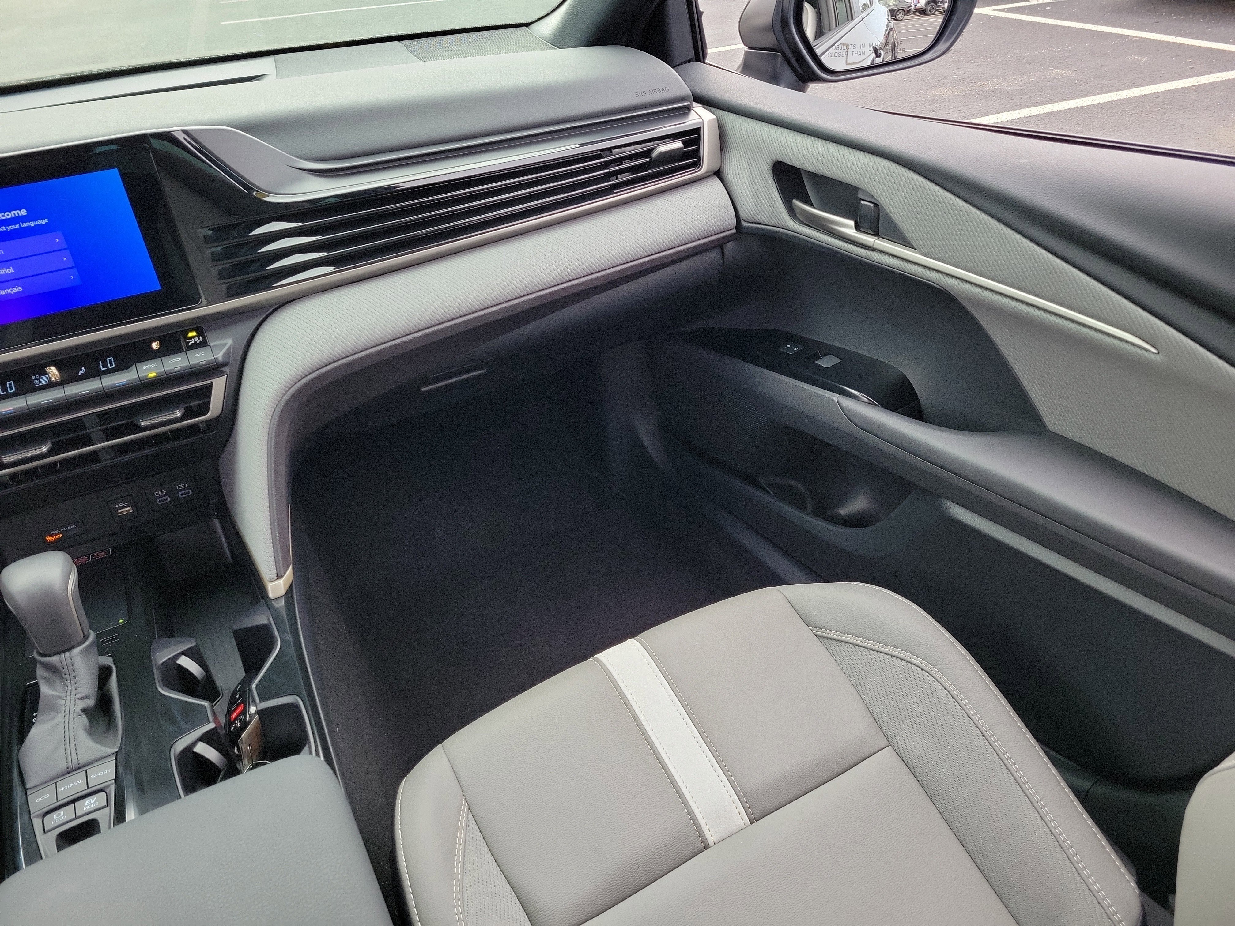 Certified 2025 Toyota Camry SE FWD image 18