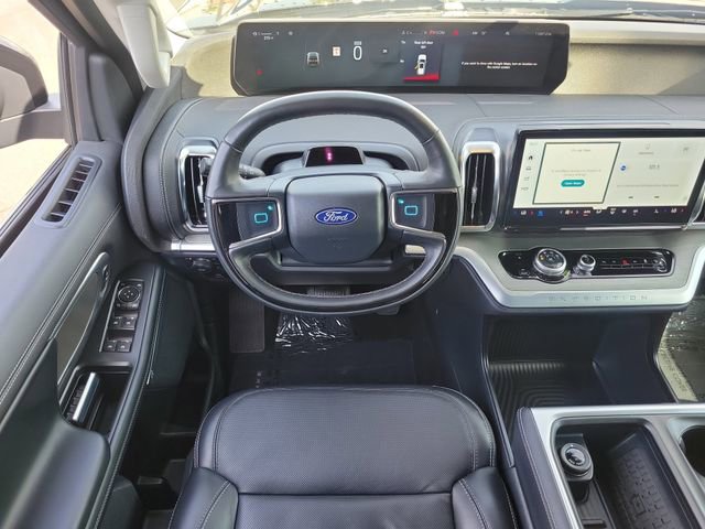 Certified 2025 Ford Expedition Max Platinum AWD/4WD image 7