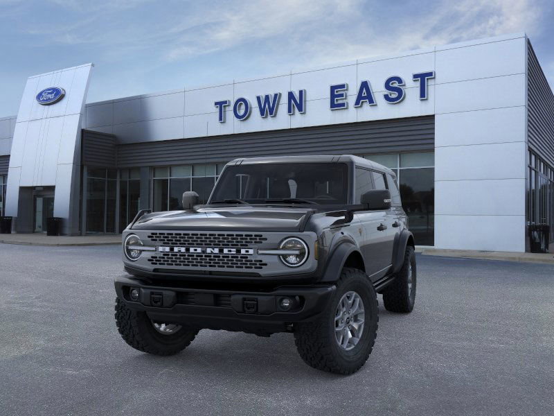 New 2025 Ford Bronco Badlands image 2