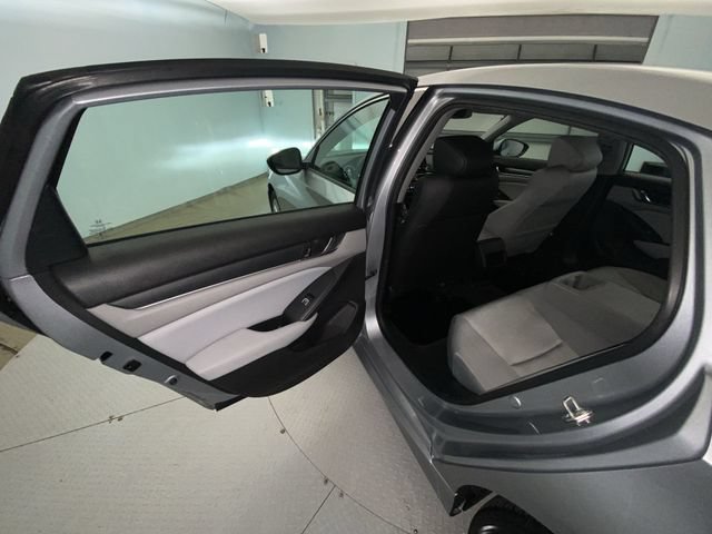 Used 2018 Honda Accord LX image 21