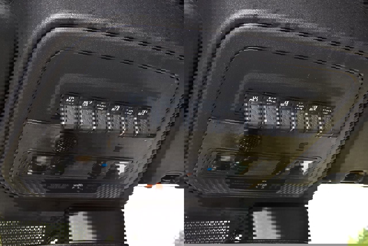 Certified 2021 Ford Bronco Black Diamond w/ Sasquatch Package image 38