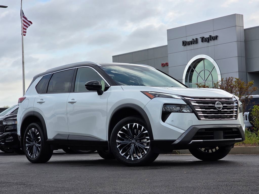 Used 2025 Nissan Rogue SL w/ Tech Package image 41