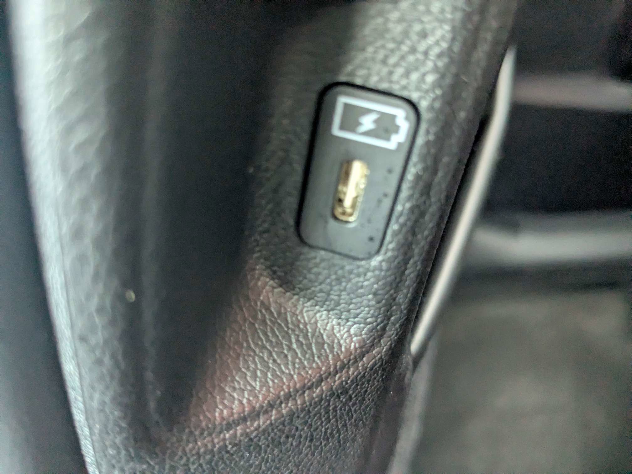 Certified 2025 Kia Sorento S AWD/4WD image 15