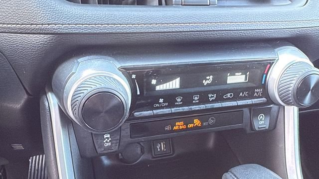 Used 2023 Toyota RAV4 LE image 13