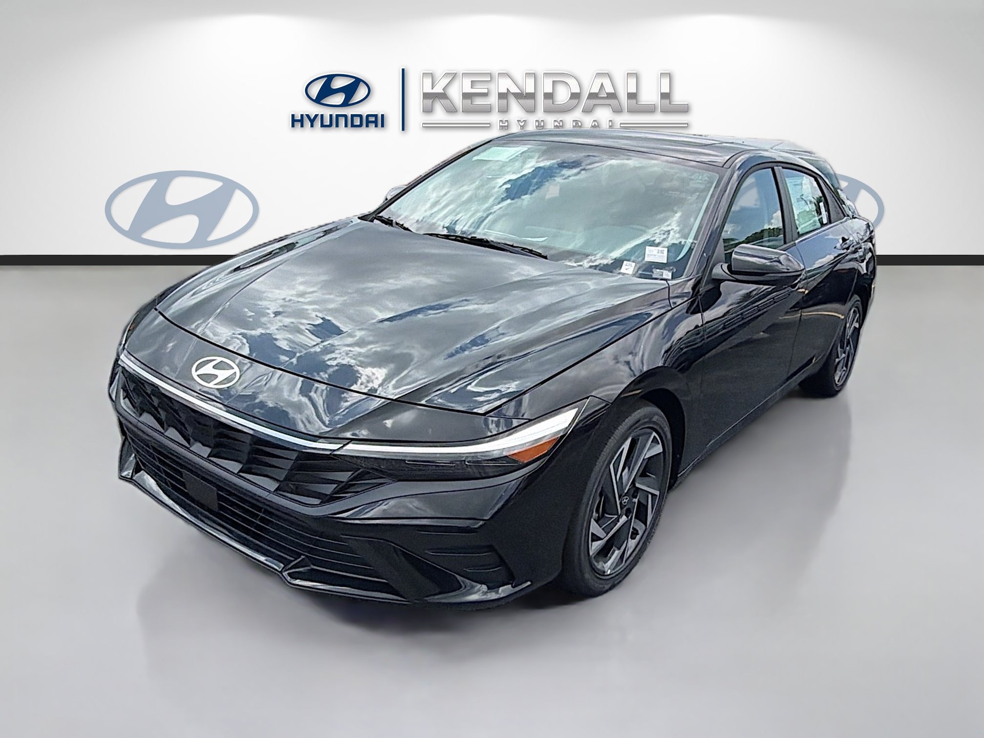 New 2026 Hyundai Elantra Limited FWD image 3