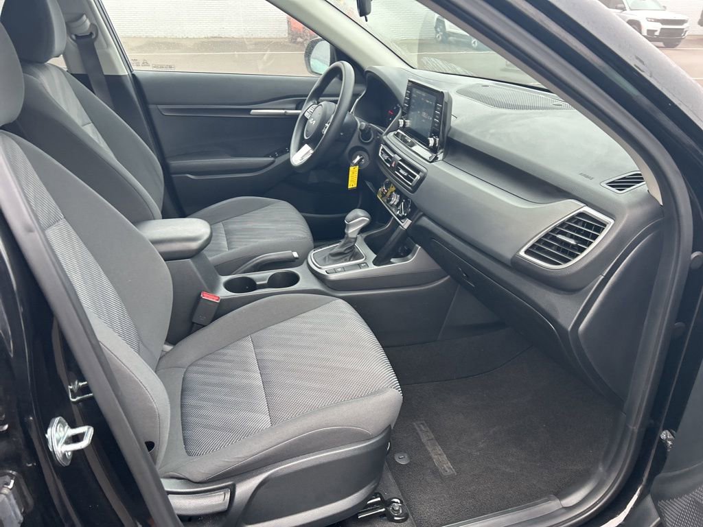 Used 2023 Kia Seltos LX image 17