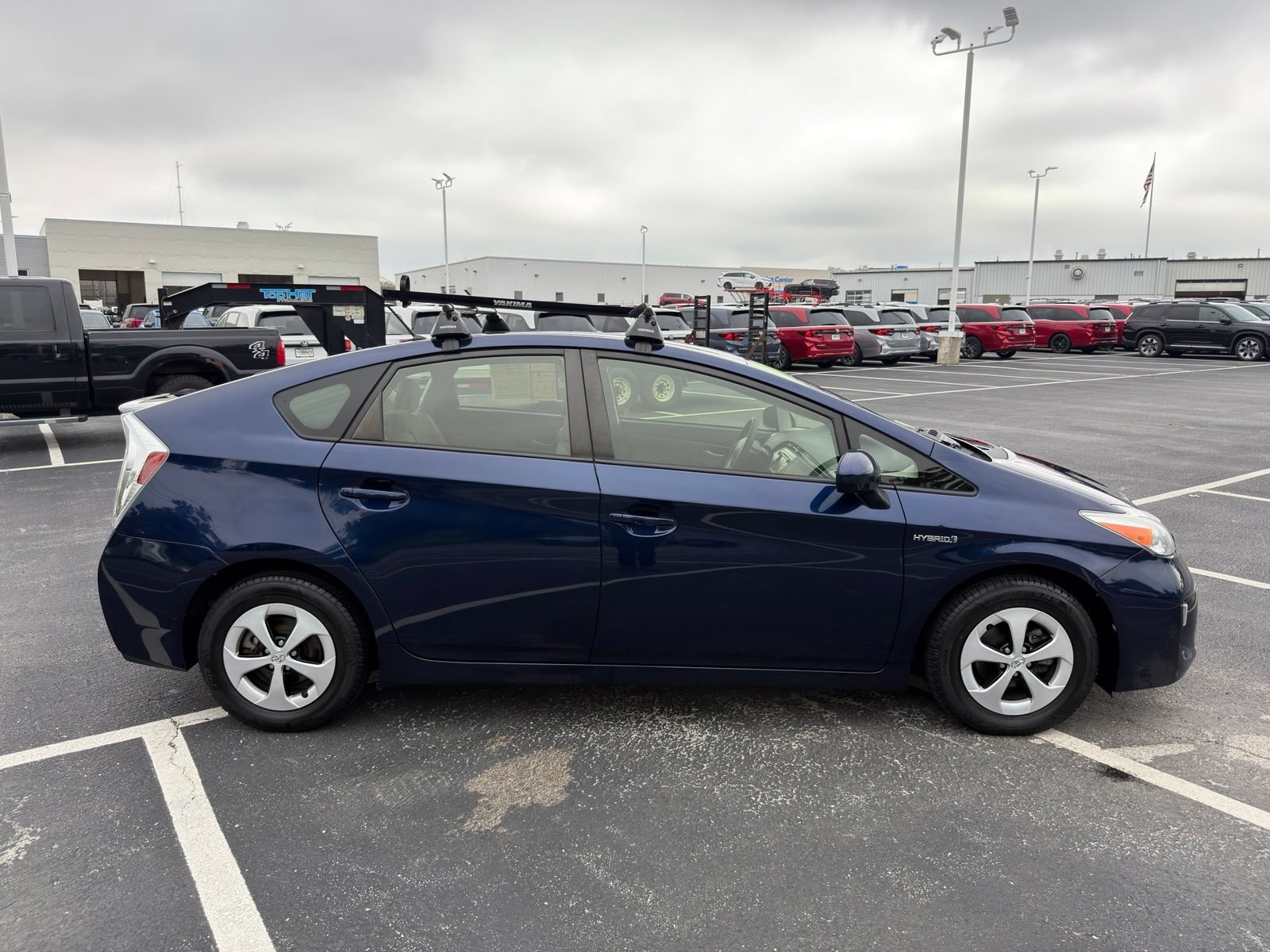 Used 2014 Toyota Prius Two FWD image 7
