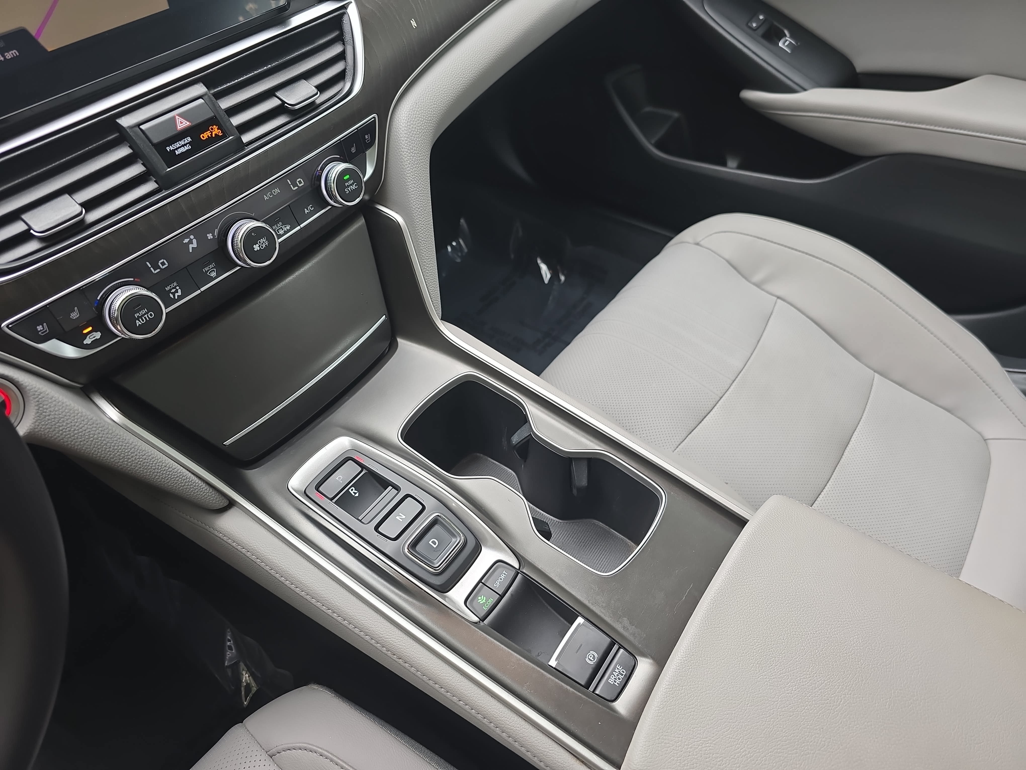 Used 2018 Honda Accord Touring image 26