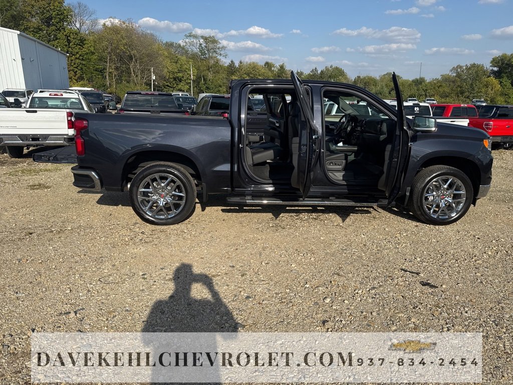Used 2023 Chevrolet Silverado 1500 LTZ w/ LTZ Premium Package image 37