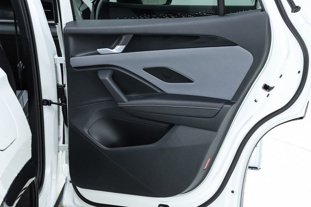 New 2026 Volkswagen Tiguan SE R-Line image 70