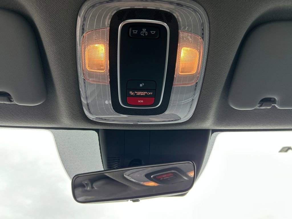 Used 2025 Hyundai Elantra SEL image 14