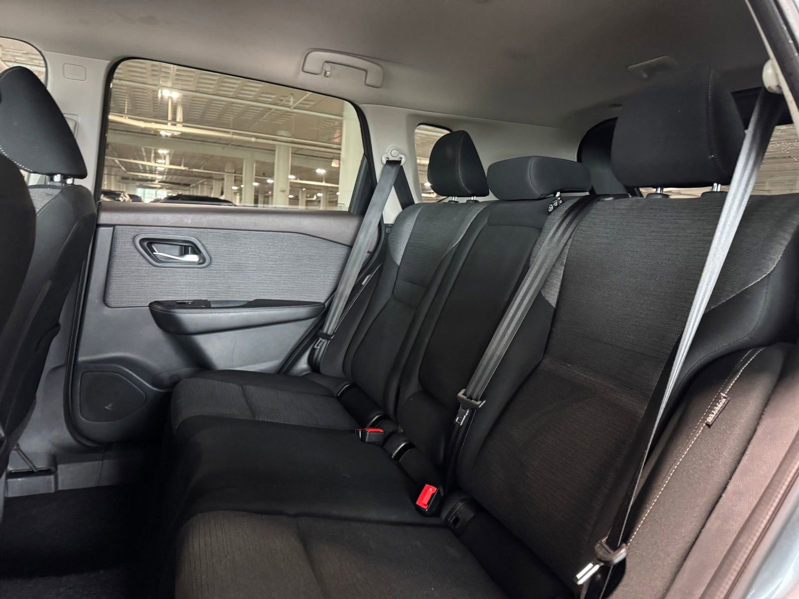 Used 2023 Nissan Rogue SV AWD/4WD image 31