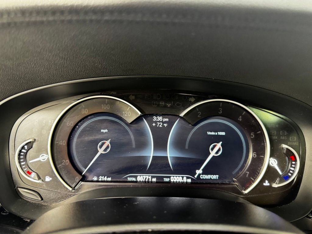 Used 2017 BMW 540i xDrive AWD/4WD image 21