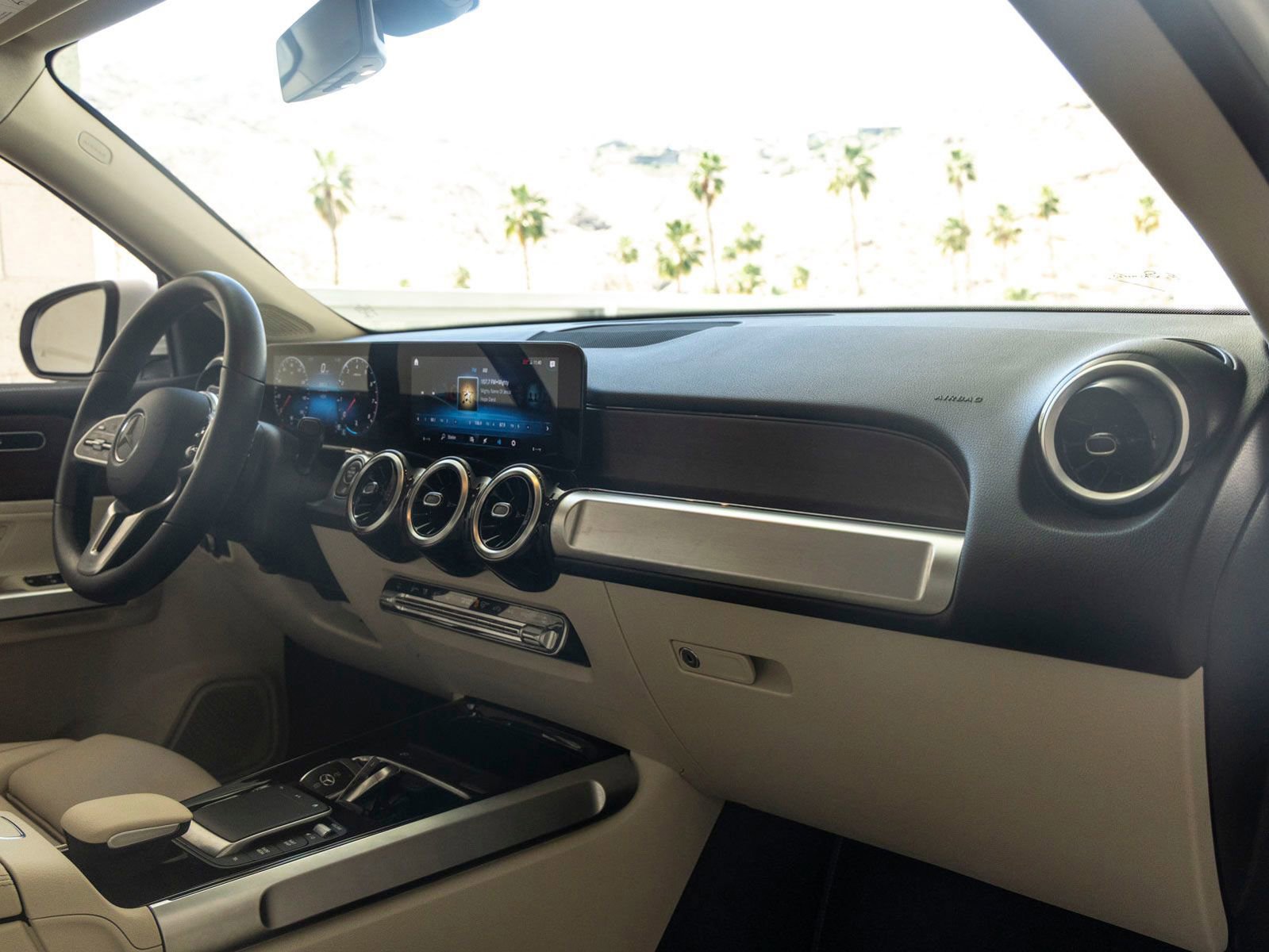 Used 2022 Mercedes-Benz GLB 250 4MATIC image 28