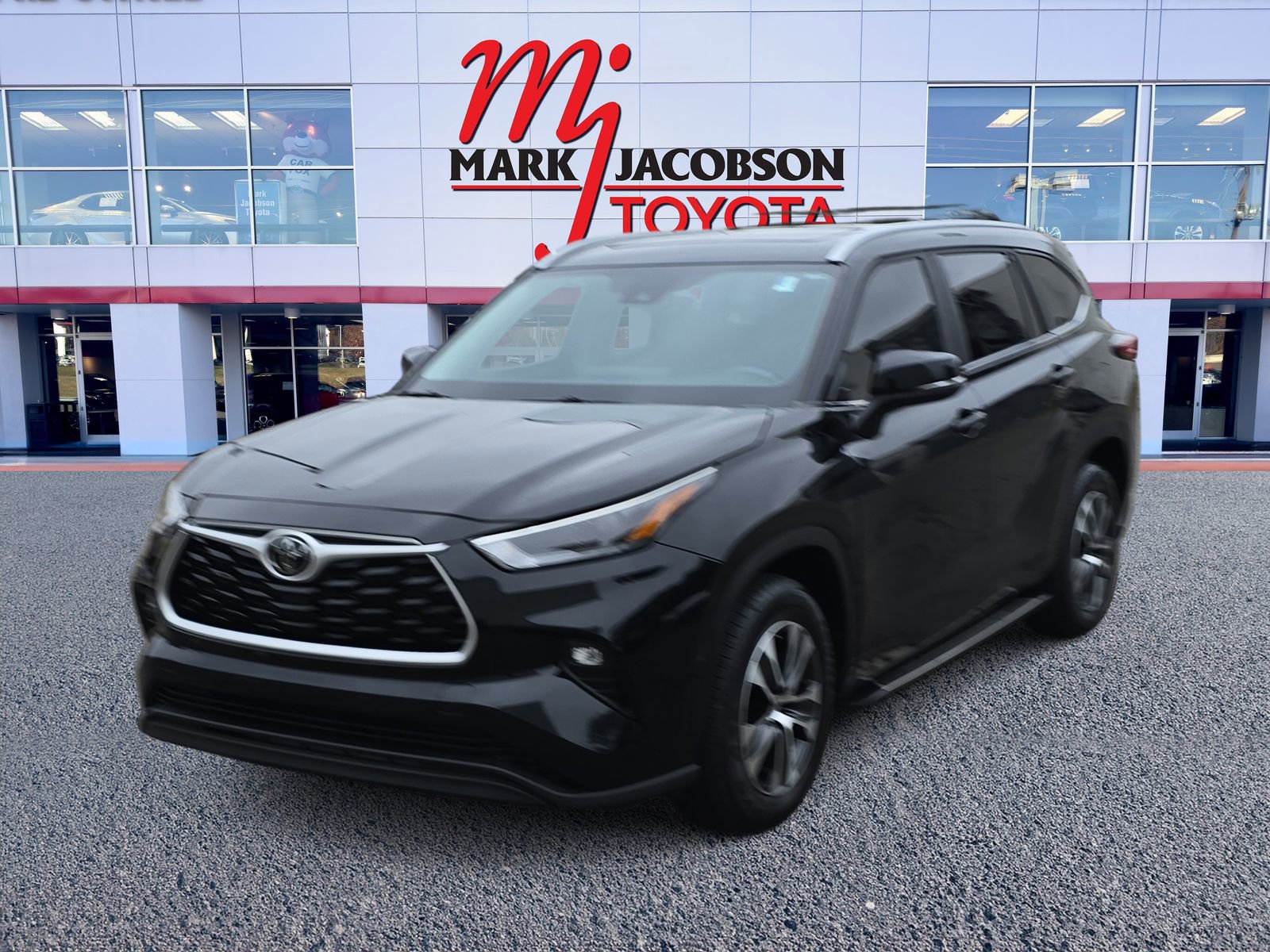 Used 2023 Toyota Highlander XLE
