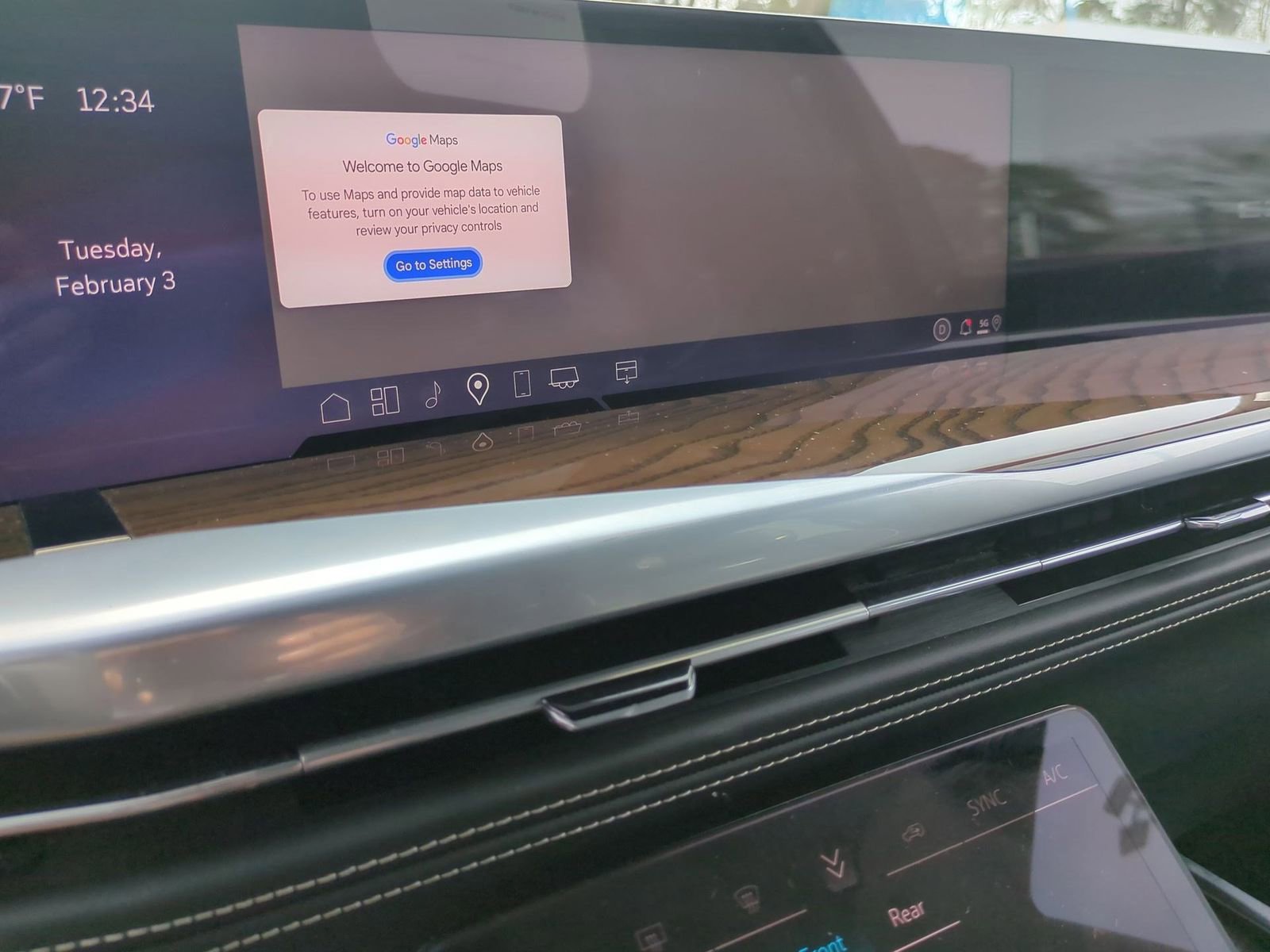 Certified 2025 Cadillac Escalade ESV Sport Platinum image 14