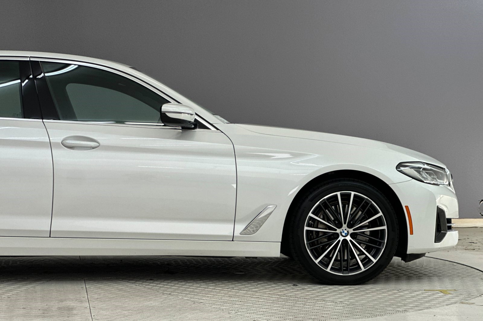 Certified 2022 BMW 540i w/ Convenience Package image 34